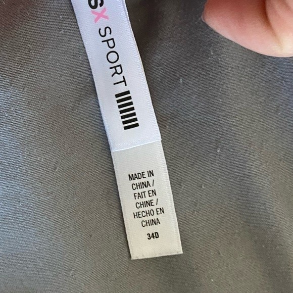 Victoria’s Secret sports bra. Pink and black. Medium to max support Size 34D - Picture 3 of 4